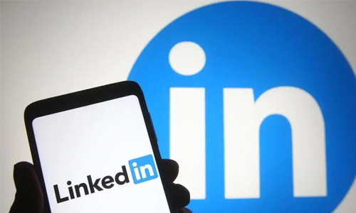 LinkedIn suffers massive data leak, and more